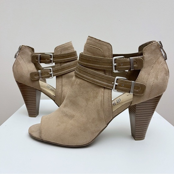 Liz Claiborne Genesis Tan Brown Buckled Strappy Peep Toe Block Heels Size 11 - Picture 3 of 8
